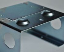 Vysekávání plechů